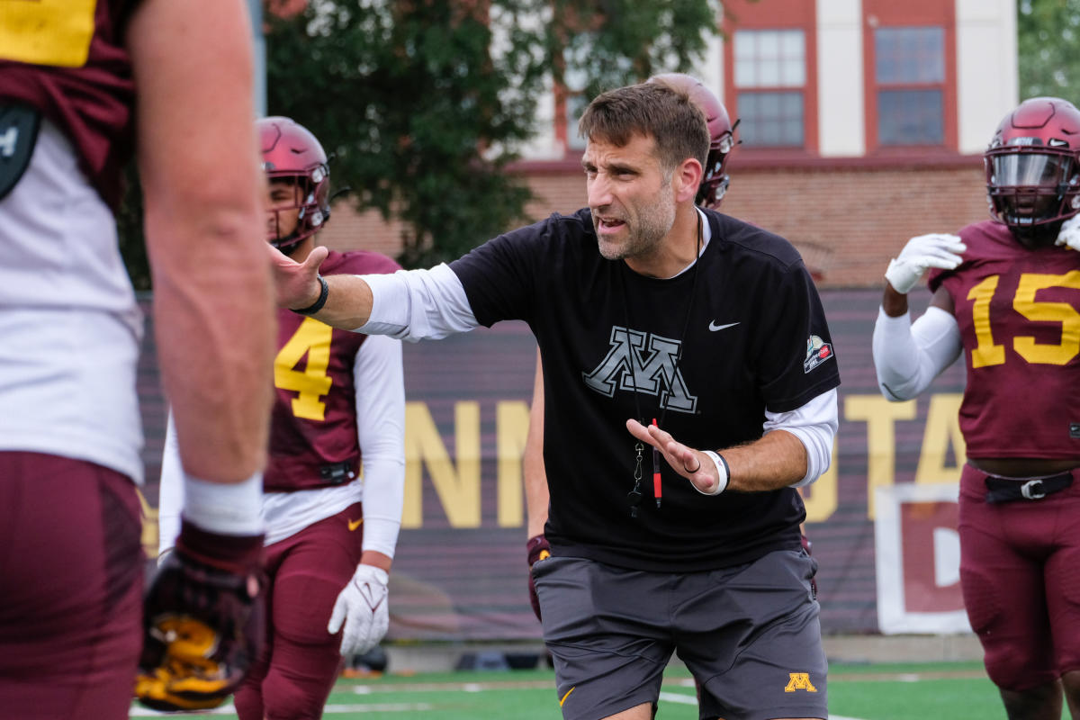 Minnesota defensive coordinator Joe Rossi departs for same job at Michigan  State, AP source says, Football