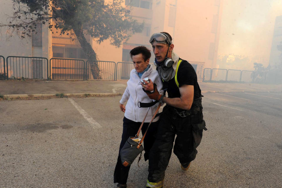 Massive wildfires tear across Israel