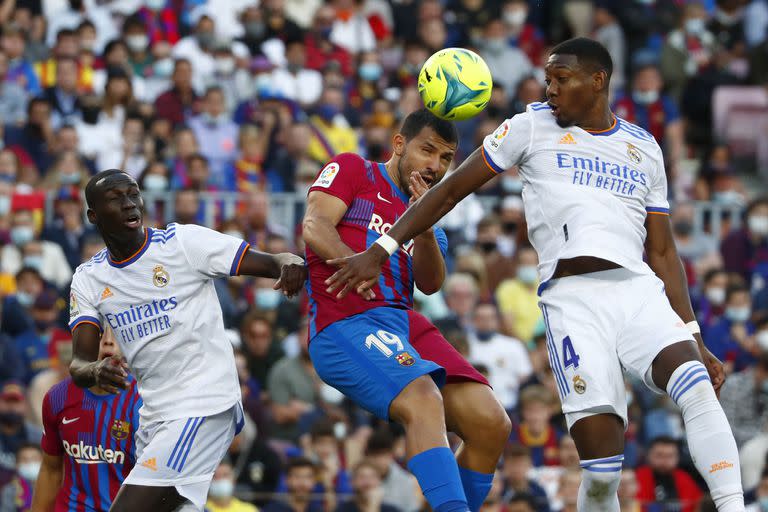 Sergio Agüero en el partido contra el Real Madrid