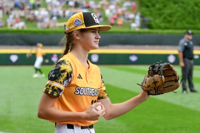 Nolensville Little League vs Washington in LLWS game photos