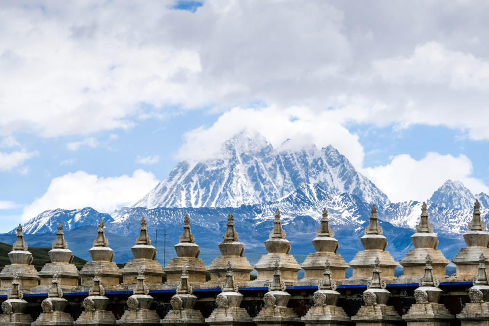 A temple overlooking a mountain in Western Sechuan, China.