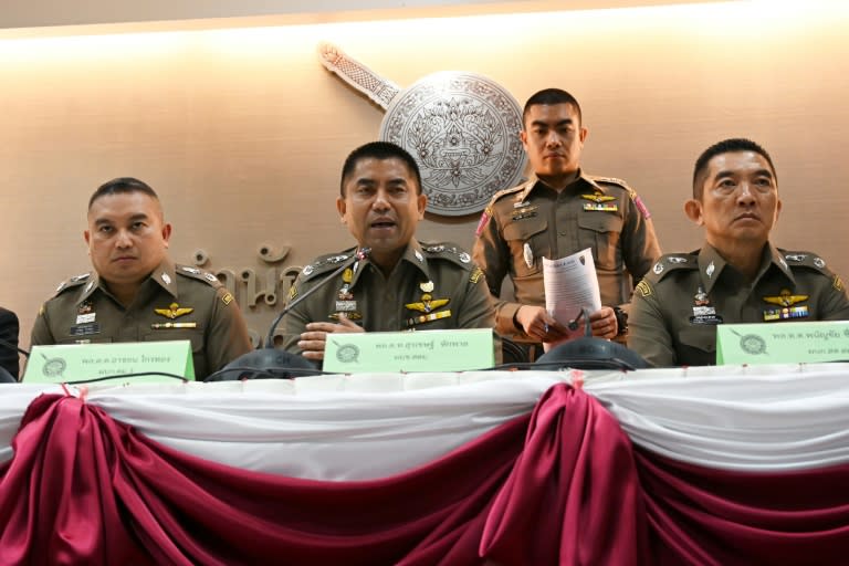 Her father and brother arrived in Bangkok on Tuesday, but Qunun "refused to see" them, according to Thai immigration police chief Surachate Hakparn (C)