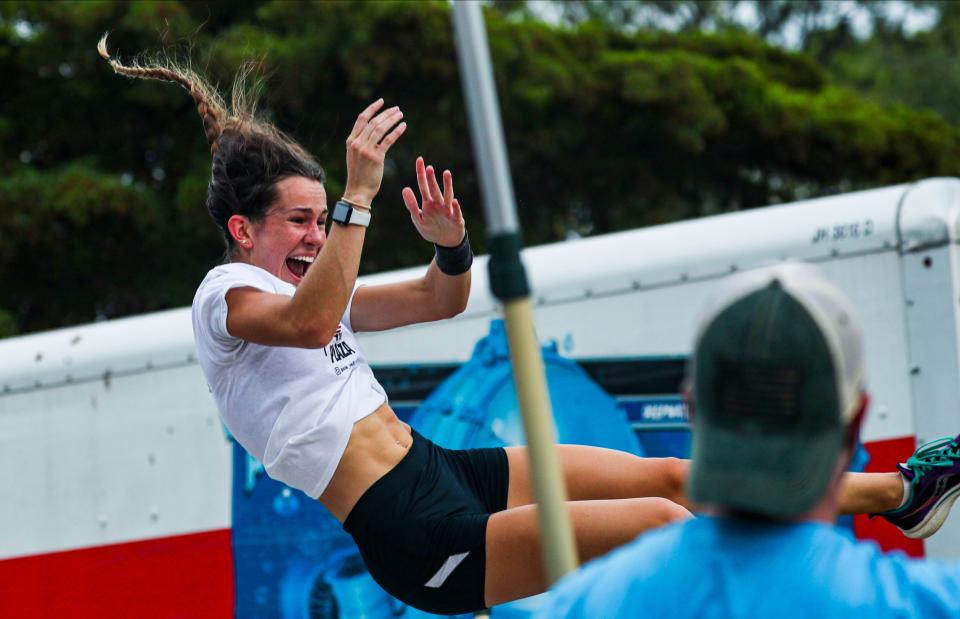 North Fort Myers' Anika Homolka, who graduatedÊlast month, set a new personal record of 11 feet, 5Êinches while taking home firstÊin the event. "Pole Vault in the Plaza" competition was held at Mercato in Naples, FL, Saturday, June 25, 2022. A mix of beginners and amateurs competed early in the day. It then progressed throughout the day with the highest level of both female and male pole vaulters competing. 