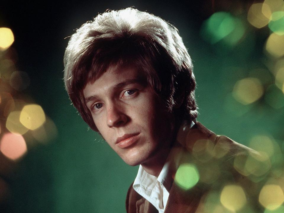 Scott Walker death: Singer-songwriter and producer who went from The Walker Brothers star to ‘pop’s own Salinger’ dies, aged 76