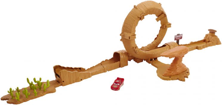 Disney Pixar Cars 3 Willy's Butte Transforming Track Set 