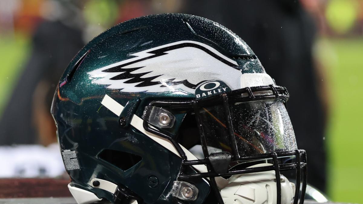 Eagles release four players – Yahoo Sports