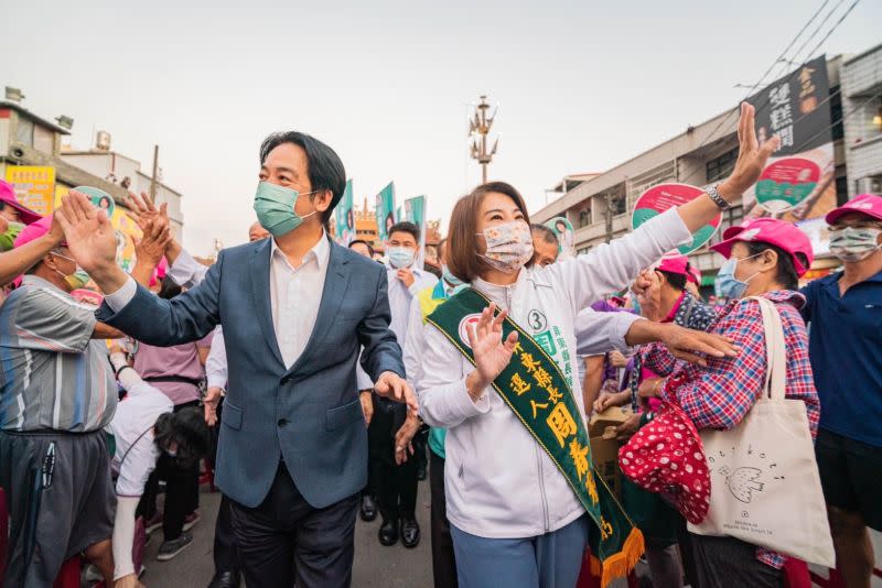 ▲賴清德赴屏東力挺周春米，受到熱烈歡迎。（圖／周春米辦公室提供）