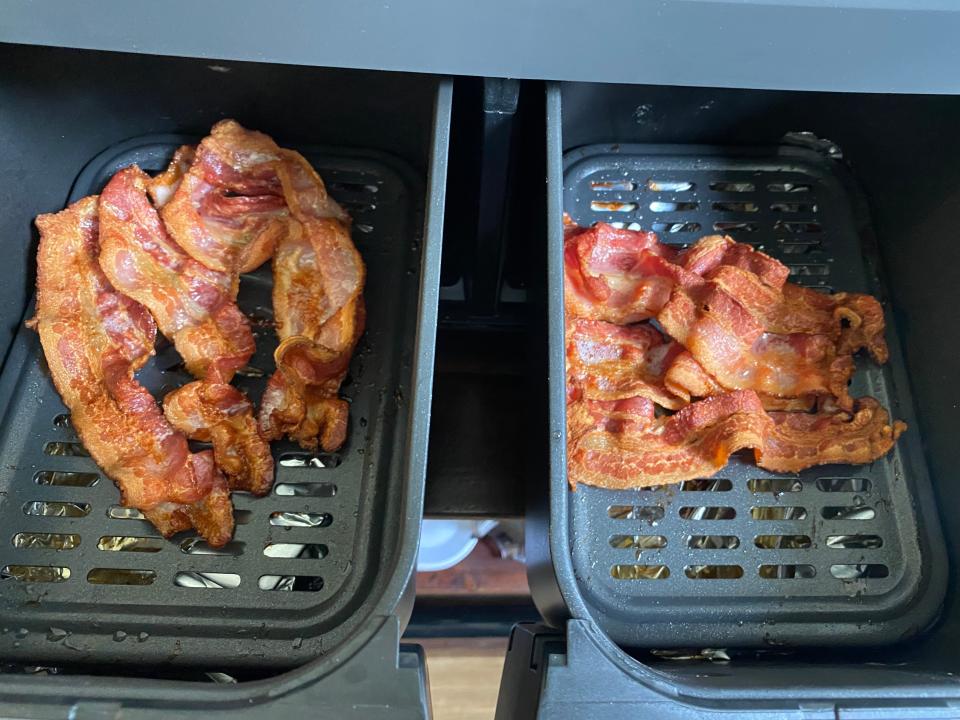 cooked bacon in air fryer baskets