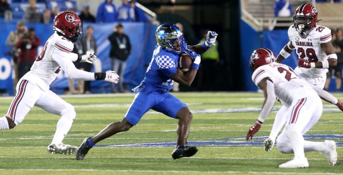 Kentucky’s Chauncey Magwood gets a first down against South Carolina.Oct. 8, 2022 