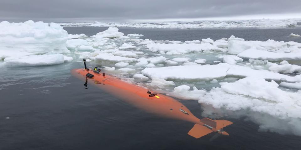 Rán, a Kongsberg HUGIN autonomous underwater vehicle, amongst sea ice in front of Thwaites Glacier, after a 20-hour mission mapping the seafloor.