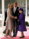 <p>Ellos participaron de una ceremonia de bienvenida que ofreció la reina en su honor en Horse Guards Parade.<br>Matt Dunham/Pool via REUTERS </p>