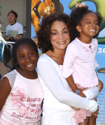 Jasmine Guy and kids at the L.A. premiere of Dreamworks' Shrek 2