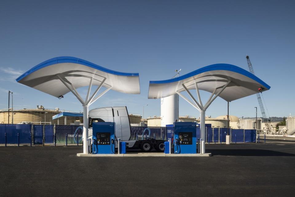 firstelement lightduty hydrogen station at port of oakland