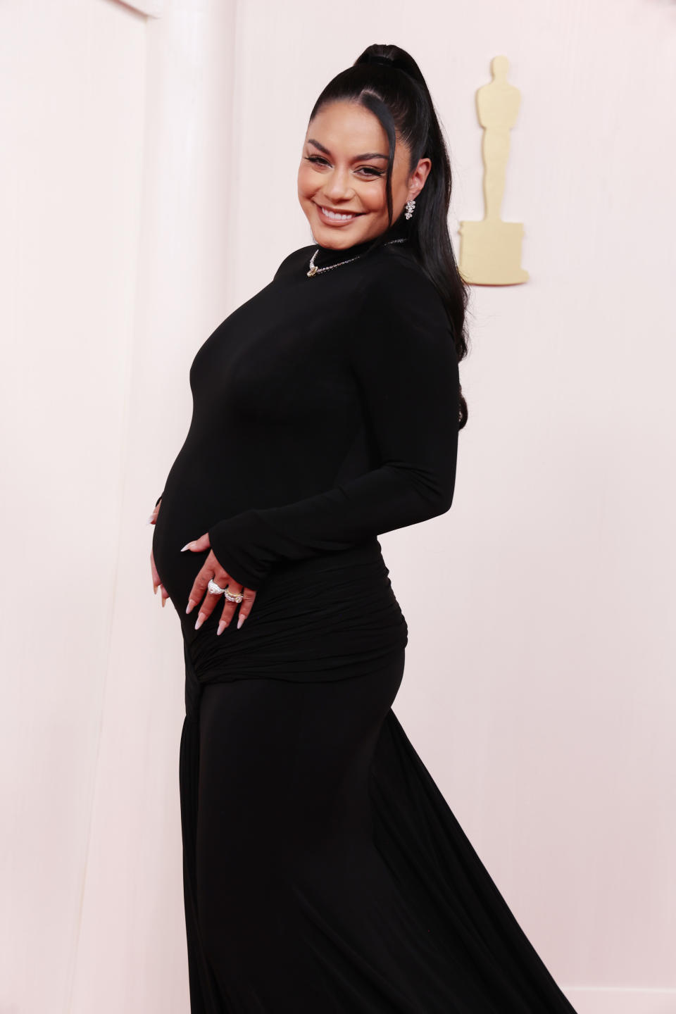 Vanessa Hudgens Pregnant