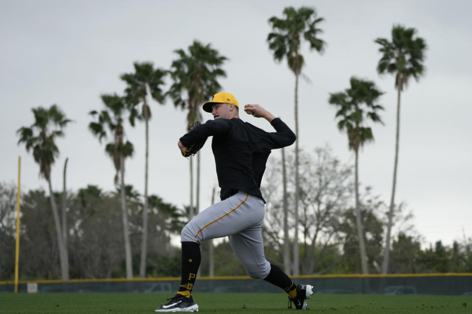 Pittsburgh Pirates pitcher Paul Skenes throws during a baseball spring training workout Saturday, Feb. 17, 2024, in Bradenton, Fla. (AP Photo/Charlie Neibergall)