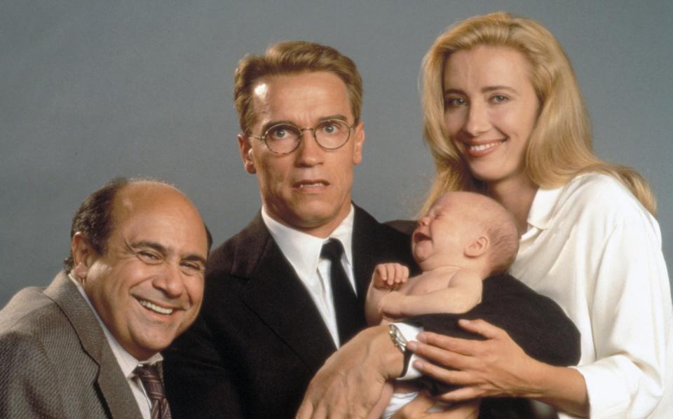 Danny DeVito, Arnold Schwarzenegger and Emma Thompson in Junior