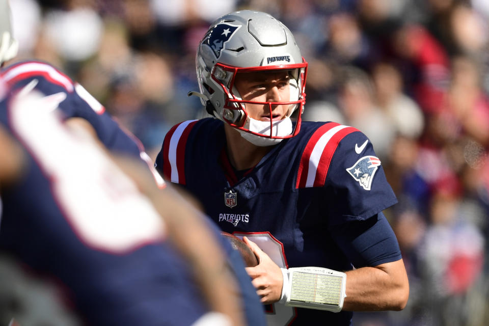 FOXBOROUGH, MASSACHUSETTS – OCTOBER 08: Mac Jones #10 of the New England Patriots runs a ball during the first quarter against the New Orleans Saints at Gillette Stadium on October 08, 2023 in Foxborough, Massachusetts. (Photo by Maddie Malhotra/Getty Images)