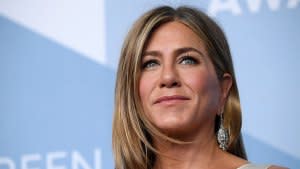 jennifer-aniston-hair-gloss