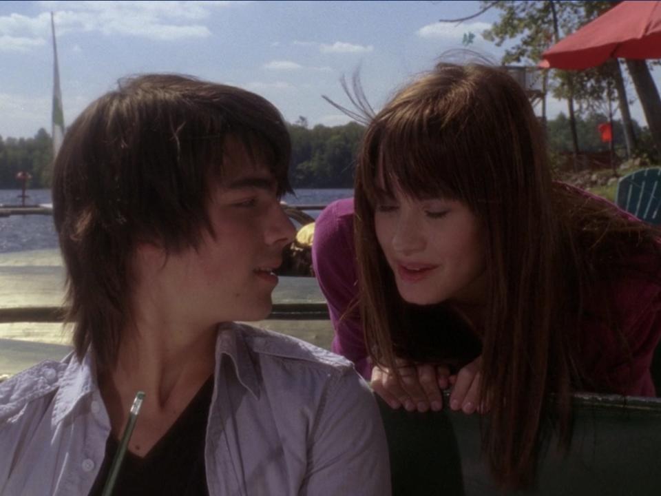 joe jonas and demi lavato as shane and mitchie in camp rock