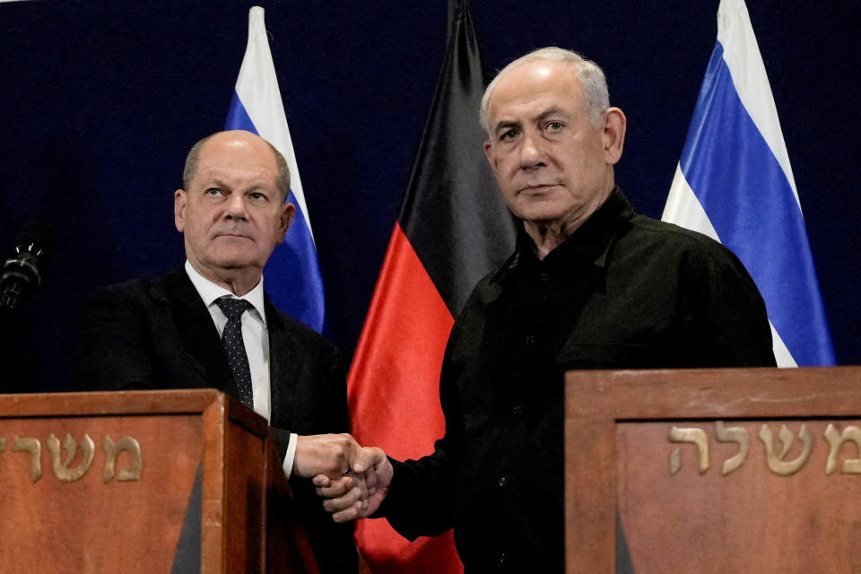 Olaf Scholz und Benjamin Netanyahu. (Bild: Maya Alleruzzo/Pool via REUTERS)