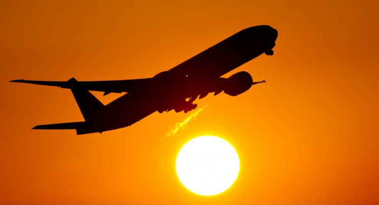 Dieser Flug hatte es in sich. (Bild: Daniel Reinhardt/dpa)