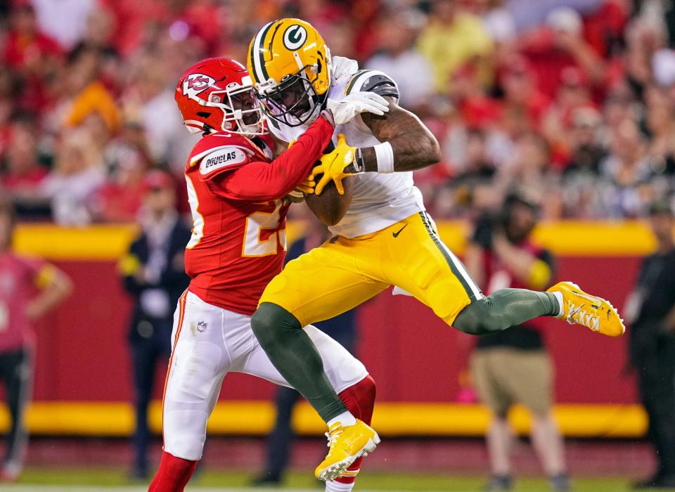 Green Bay Packers wide receiver Amari Rodgers (8) catches a pass against Kansas City Chiefs cornerback Joshua Williams (23) during the first half August 25, 2022, at Arrowhead Stadium in Kansas City, Mo.