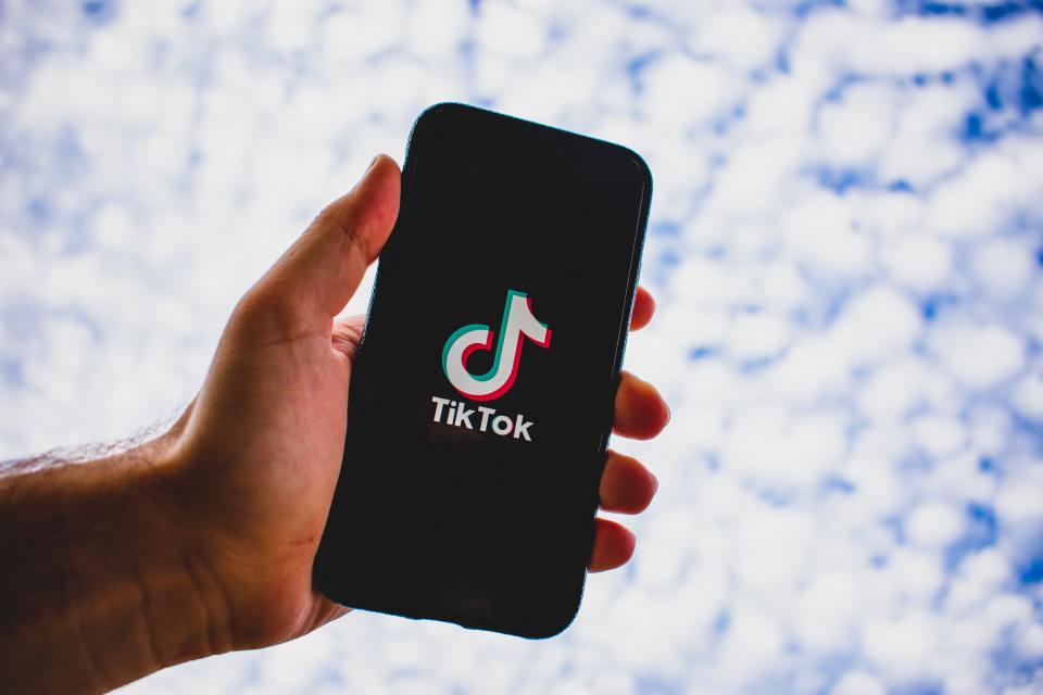 TikTok (Unsplash)