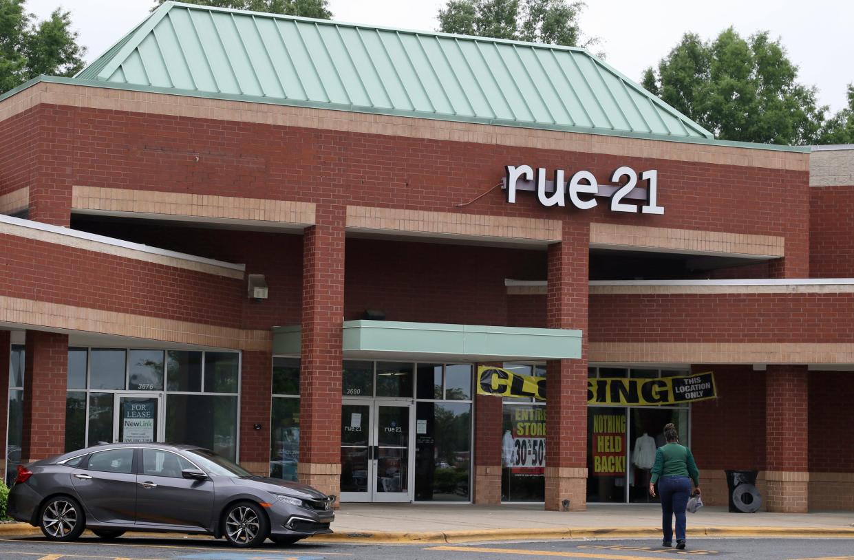 The exterior of rue 21 on East Franklin Boulevard Monday morning, May 6, 2024.