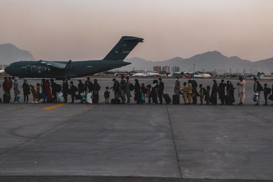 Afghanistan evacuation C-17