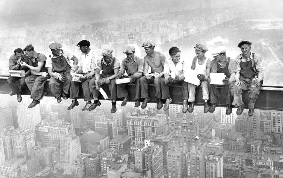 Lunch atop a Skyscraper