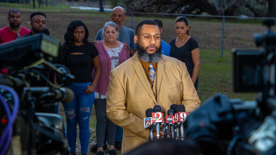 The family of the man shot and killed by Winter Park police while attending his niece’s wedding reception is refuting what officers said happened leading up to the shooting.