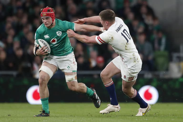 El tercera línea Josh van der Flier fue uno de los nombres más destacados del pack de forwards irlandés en el Seis Naciones