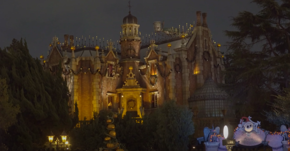 Exterior of Haunted Mansion in Tokyo Disneyland