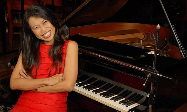 Yahoo! Singapore speaks to the versatile and dynamic local jazz singer, Michelle. (Photo courtesy of Michelle)