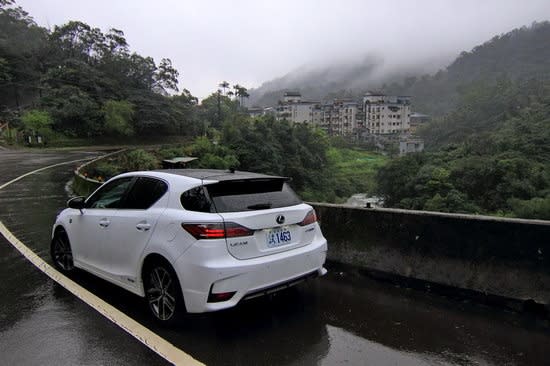 photo 8: 活潑又不失穩重的小將：Lexus CT200h F Sport