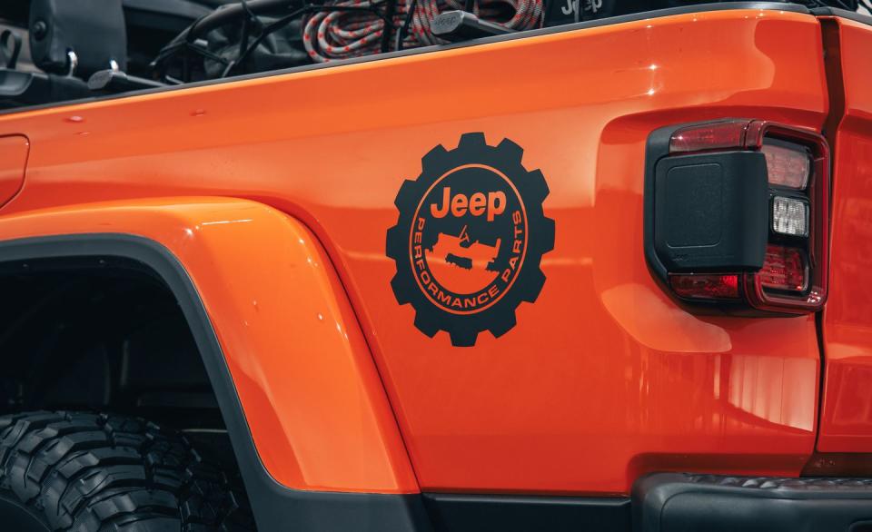 View Photos of the Jeep Gladiator Gravity Concept