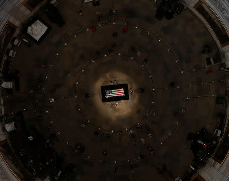 The late U.S. Senator John McCain lies in state in the U.S. Capitol Rotunda in Washington, U.S., August 31, 2018. Morry Gash/Pool via REUTERS