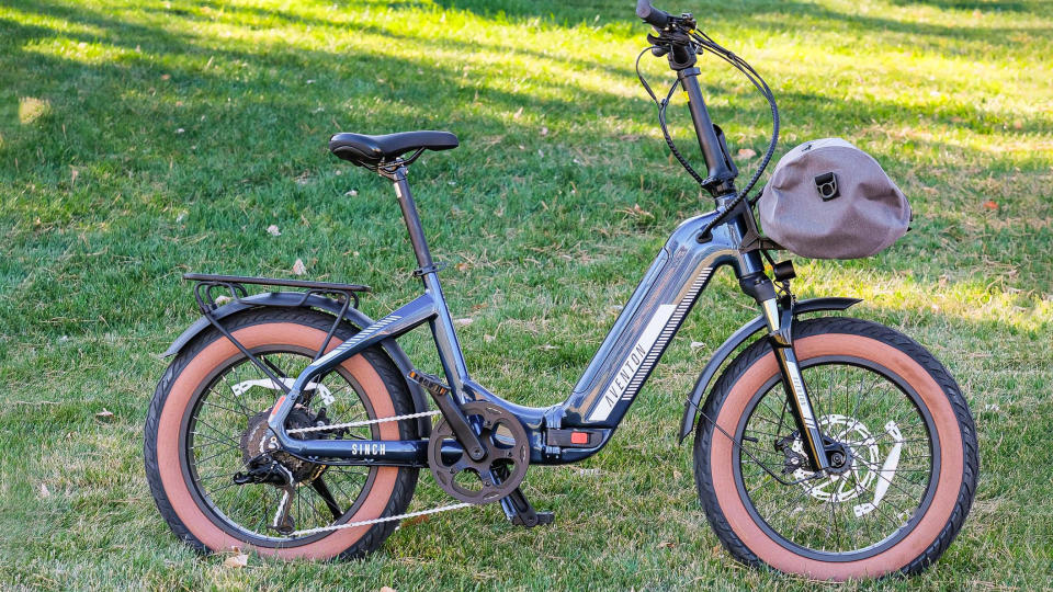 Aventon Sinch.2 e-bike parked in grass