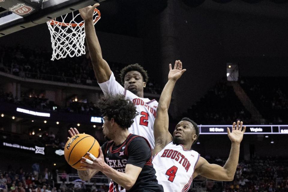 Watch for the Houston Cougars, the No. 1 seed in the South Region, to be a difficult obstacle for Kentucky to overcome.