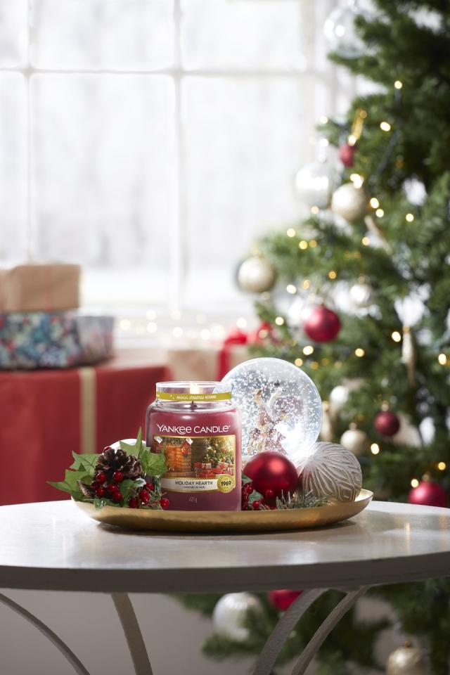 Yankee Candle Scented Candle  Holiday Hearth Small Jar Candle