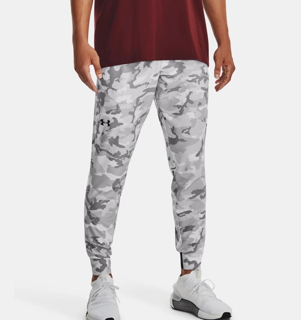 camo print under armour jogger