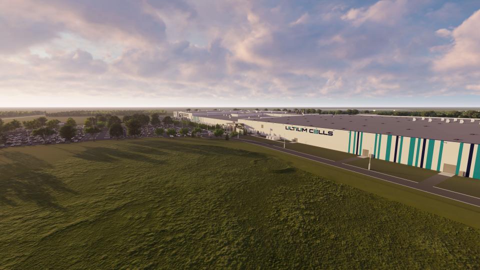 The Ultium Cells LLC battery cell manufacturing facility in Lordstown, Ohio will be about the size of 30 football fields and will have annual capacity of more than 30 gigawatt hours with flexibility for expansion. It is expected to open in August 2022.