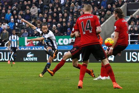 Football Soccer - Newcastle United v West Bromwich Albion - Barclays Premier League - St James' Park - 6/2/16 Newcastle United's Andros Townsend has a shot at goal Mandatory Credit: Action Images / Craig Brough Livepic