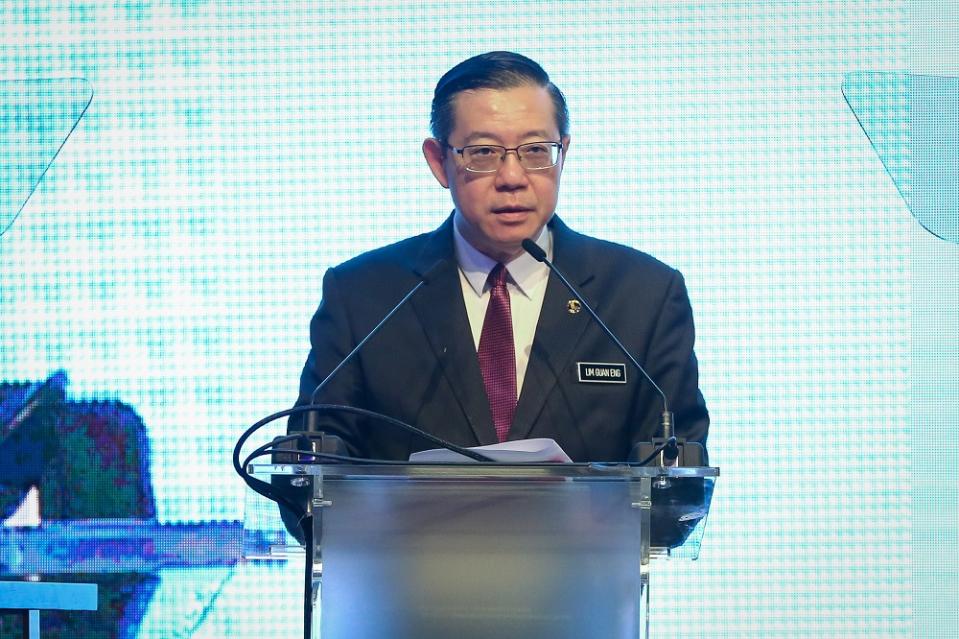 Finance Minister Lim Guan Eng says Malaysia's direct debt increased RM94.1 billion by the middle of the year. — Picture by Yusof Mat Isa