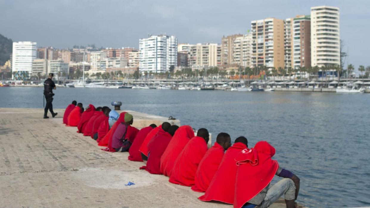 Migrants secourus par la Croix Rouge dans le port de Malaga, en Espagne, le 26 avril 2018 - JORGE GUERRERO / AFP