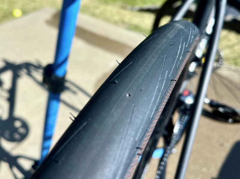 Vittoria-RideArmor-Tire-tread-in-the-sun