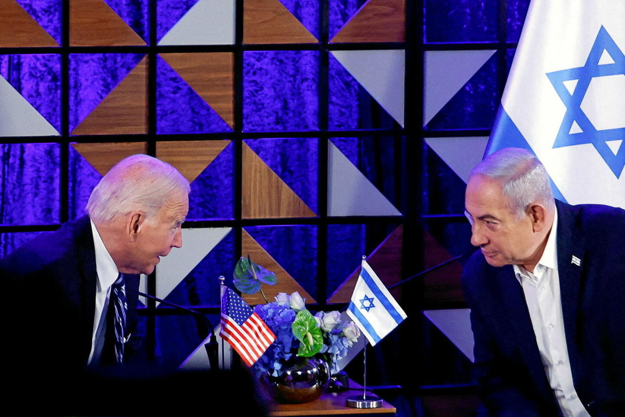 Le président américain Joe Biden et le Premier ministre israélien Benyamin Netanyahou à Tel Aviv (Israël), le 18 octobre 2023.  - Credit:Evelyn Hockstein/Reuters