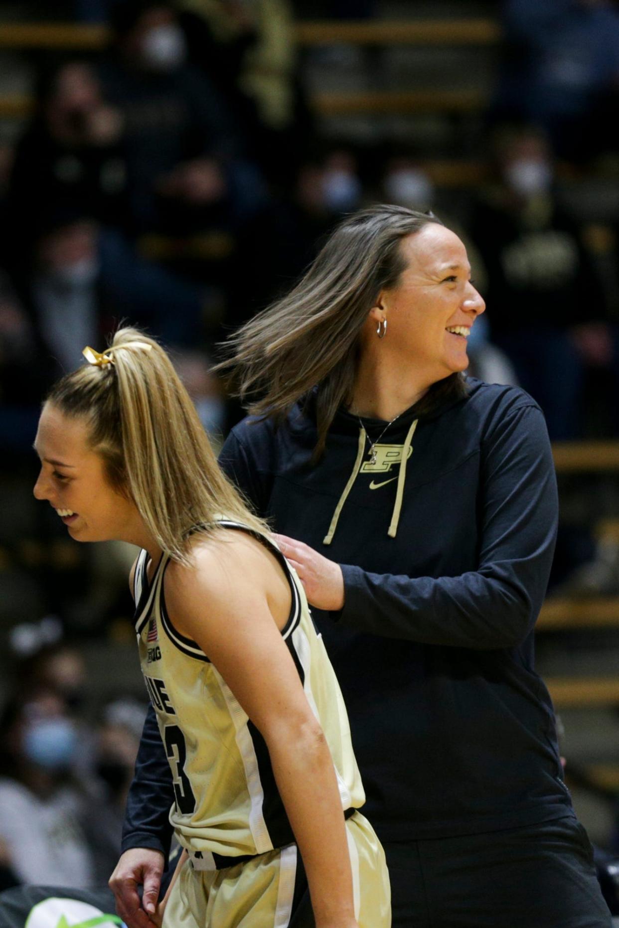 Purdue head coach Katie Gearlds and Purdue guard Abbey Ellis (23) react as Ellis walks towards the bench during the third quarter of an NCAA women's basketball game, Thursday, Jan. 27, 2022 at Mackey Arena in West Lafayette.

Bkw Purdue Vs Minnesota