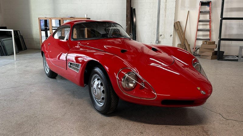 Front 3/4 view of a red Luigi Colani Abarth-Alfa Romeo