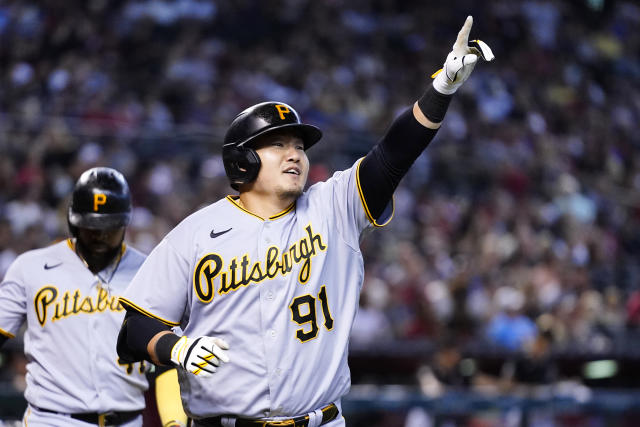 Choi slugs 2-run homer as Pirates beat Diamondbacks 4-2 to end 4